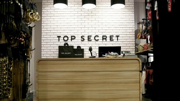 Sklep Odzieżowy " Top Secret "